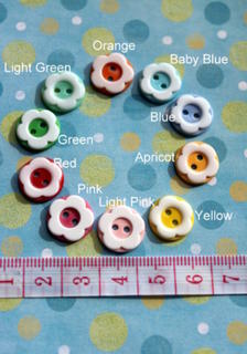 6 Flower Buttons